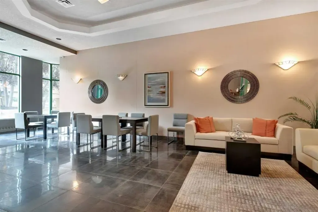 801 2 Avenue SW, #902
