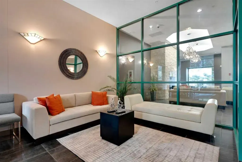 801 2 Avenue SW, #902