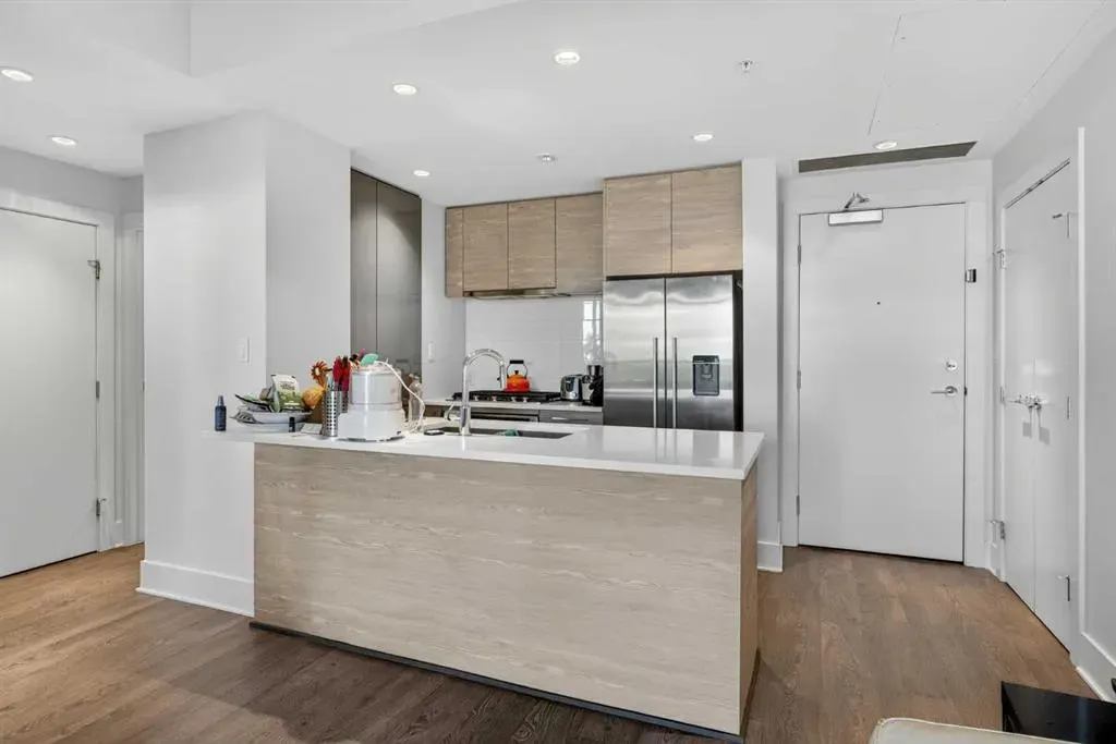 38 9 Street NE, #502