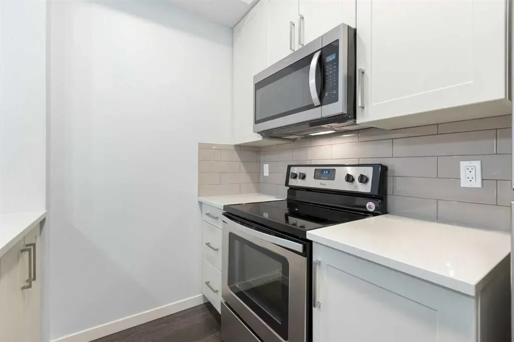 10 Mahogany Mews SE, #301