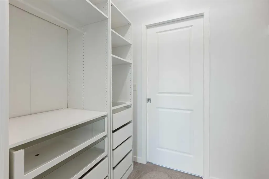 10 Mahogany Mews SE, #301