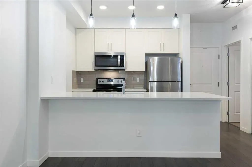10 Mahogany Mews SE, #301