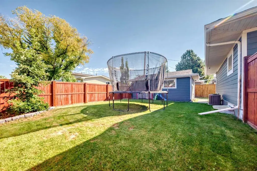 10824 Maplebend Drive SE