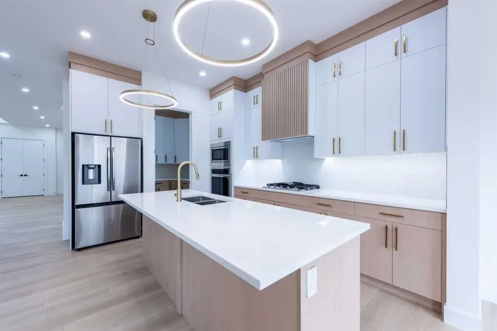 1102 Midtown Avenue SW