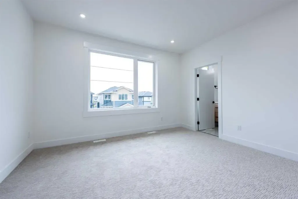 1102 Midtown Avenue SW