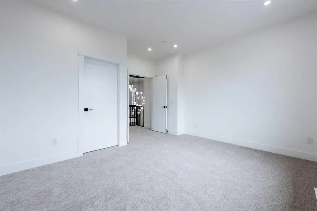 1102 Midtown Avenue SW