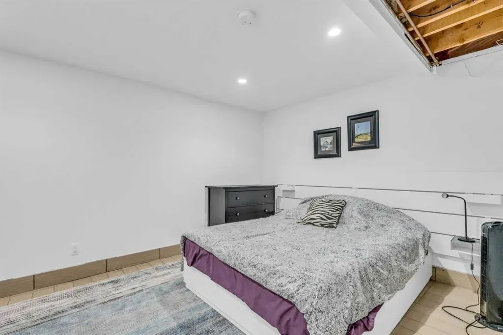 803 Varsity Estates Drive NW, #10
