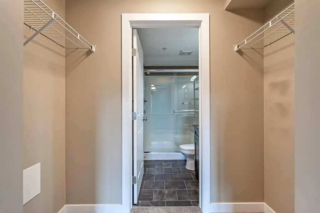 403 Mackenzie Way SW, #1407