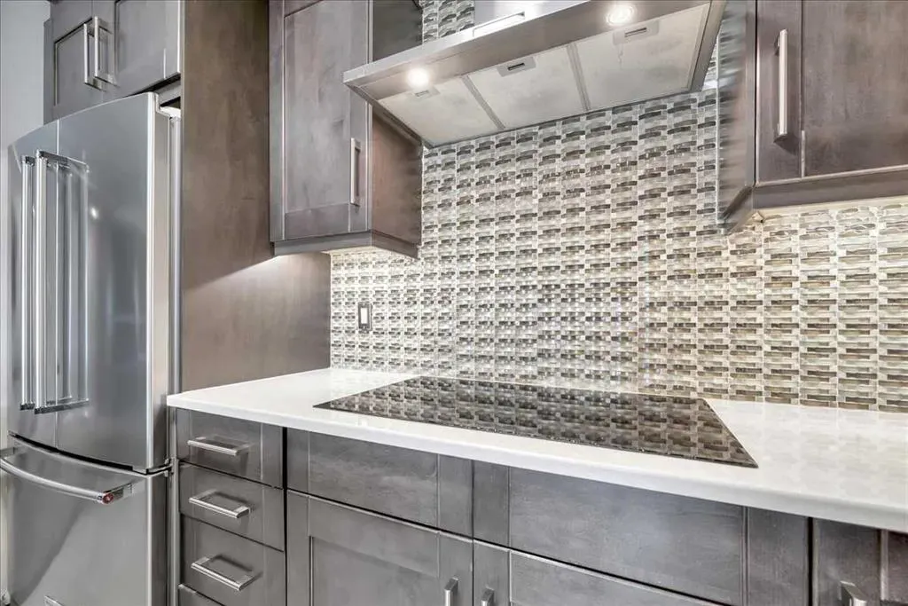 1505 8 Avenue NW, #405