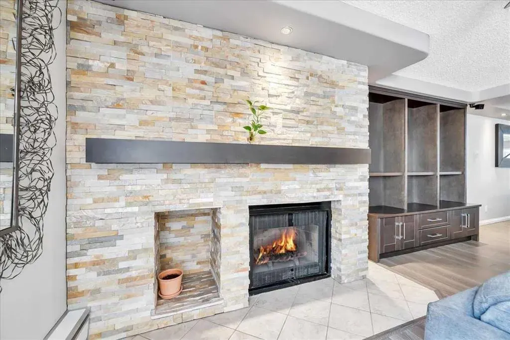 1505 8 Avenue NW, #405