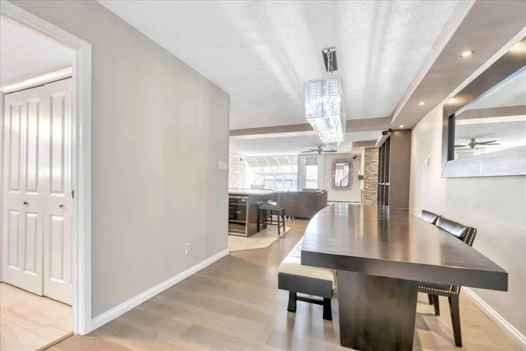 1505 8 Avenue NW, #405