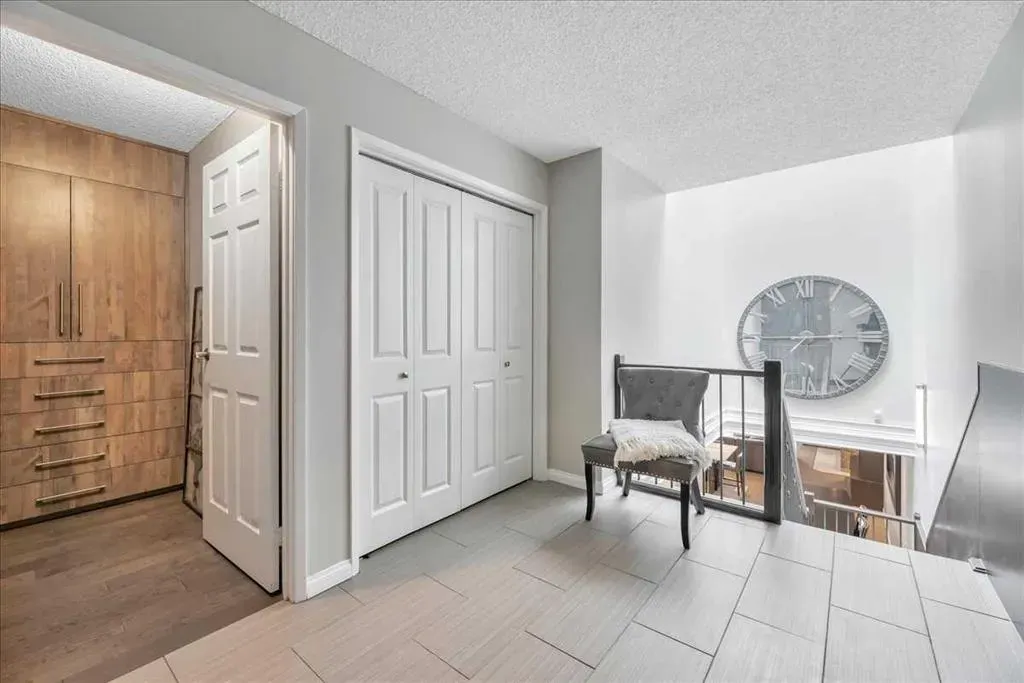 1505 8 Avenue NW, #405