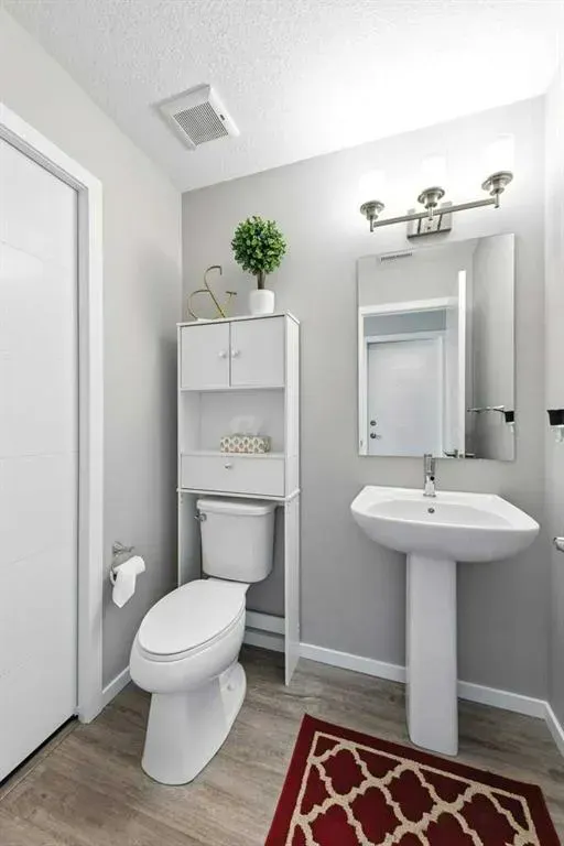 120 Redstone Walk NE, #201