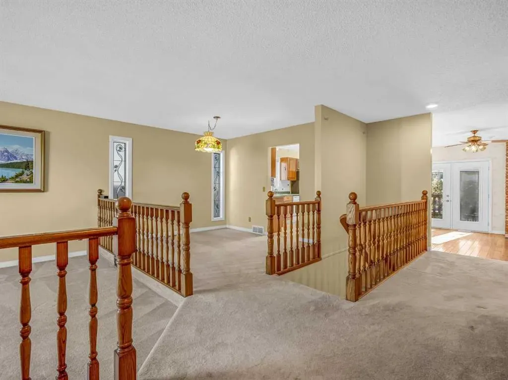 76 Wood Valley Rise SW