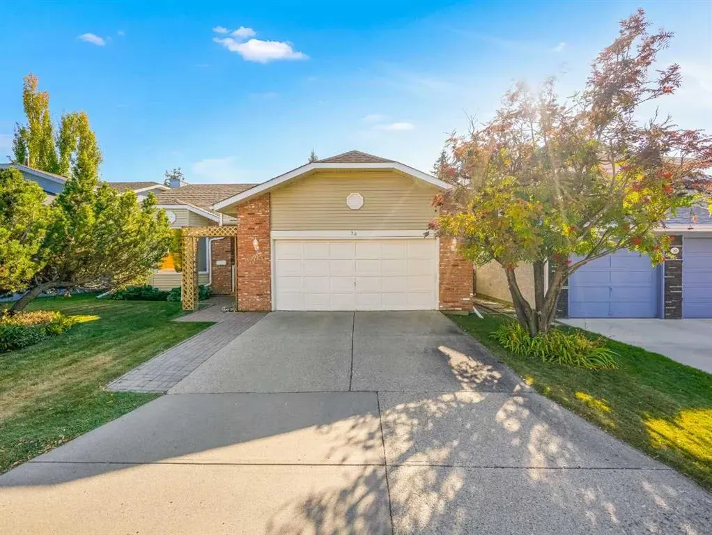 76 Wood Valley Rise SW