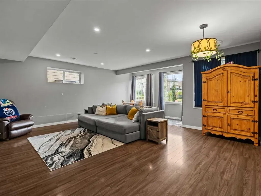 9 Cimarron Springs Circle