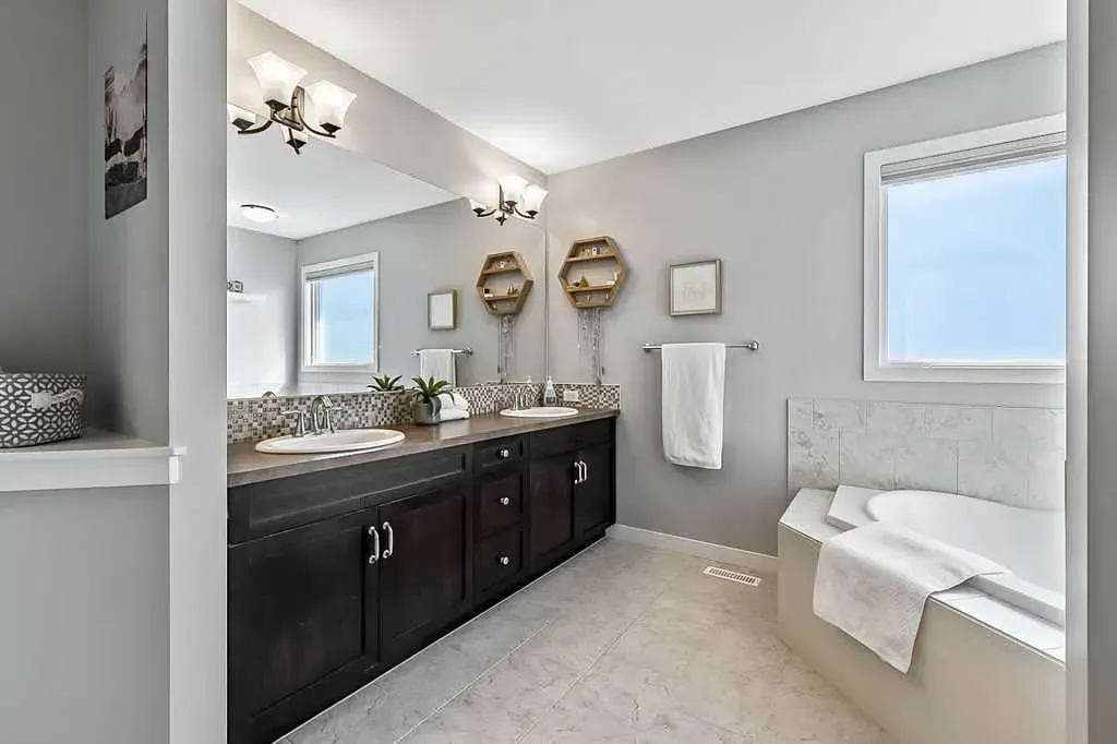 120 Westland View