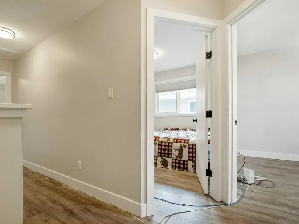 1143 Coalbrook Place W