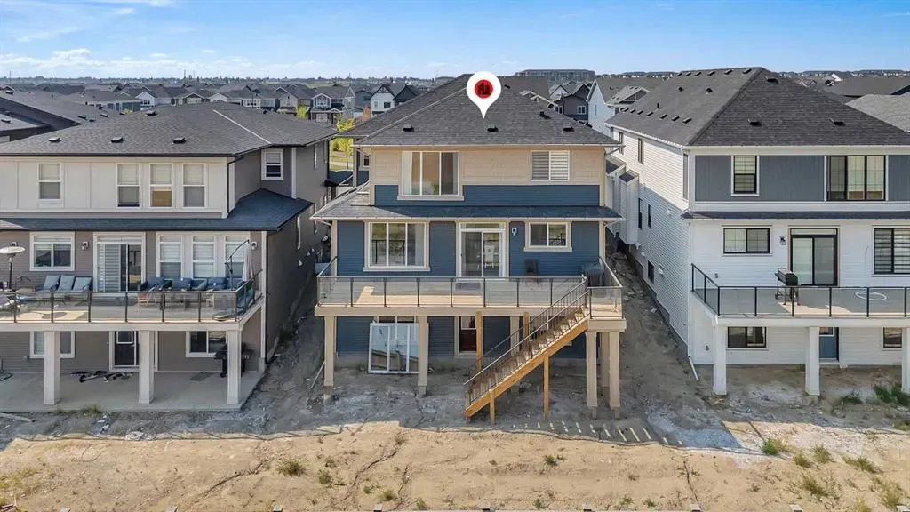 169 Homestead Crescent NE