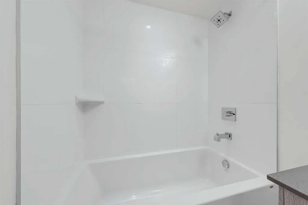 930 6 Avenue SW, #3206