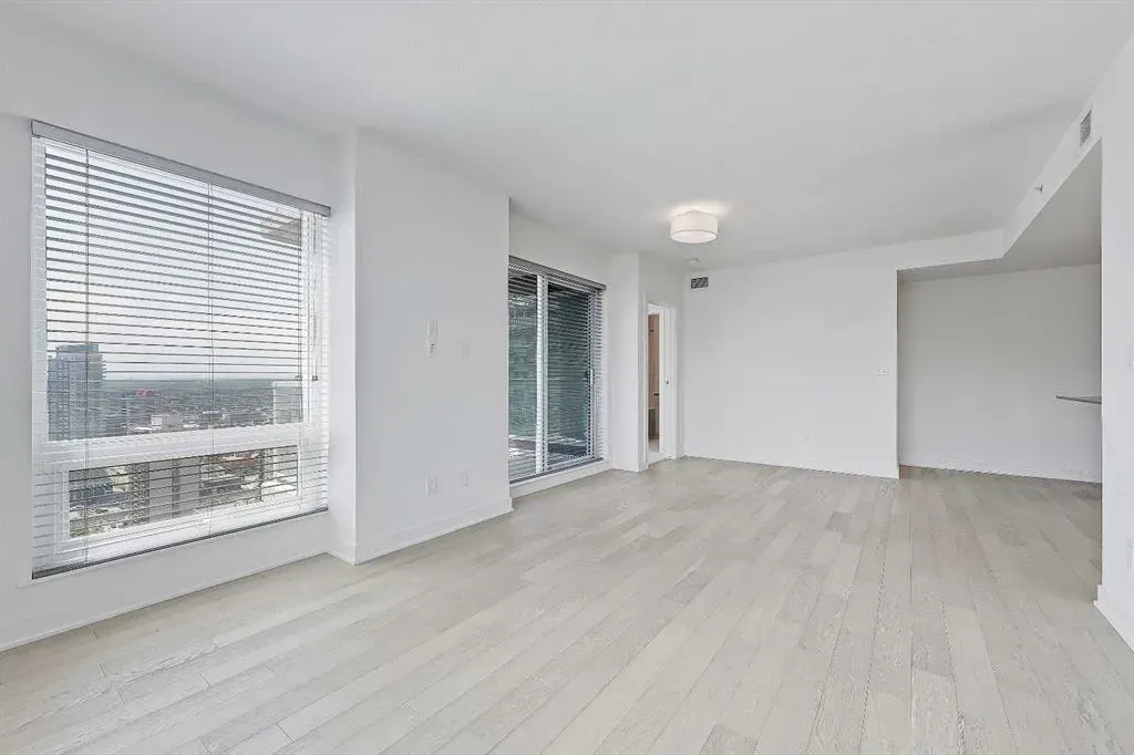 930 6 Avenue SW, #3206