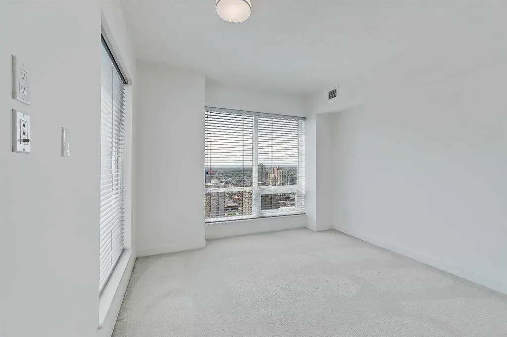 930 6 Avenue SW, #3206