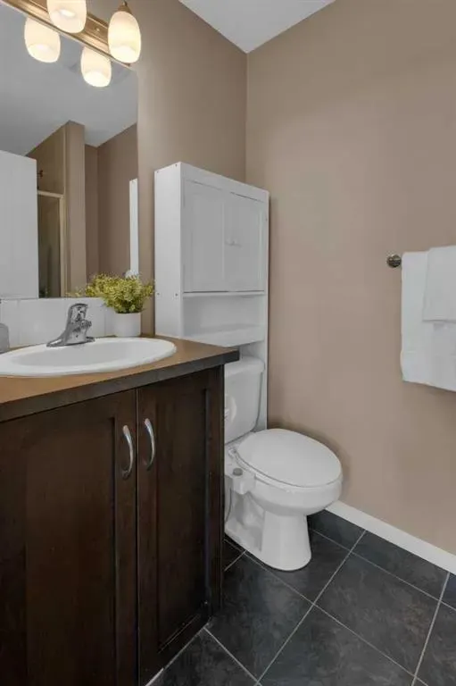 132 Walden Gate SE