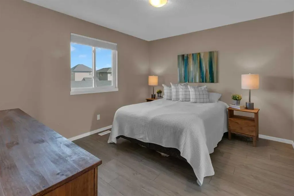 132 Walden Gate SE