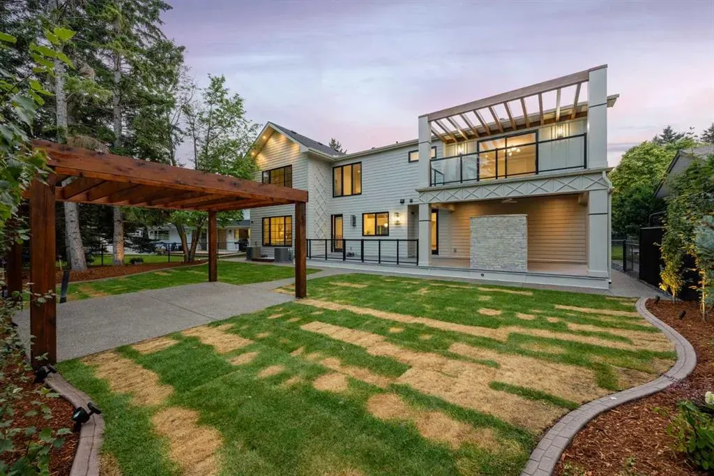 1220 Varsity Estates Road NW
