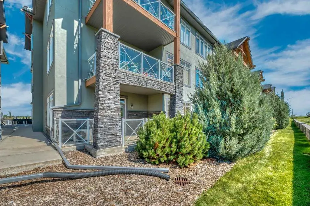 1005B Westmount Drive, #102