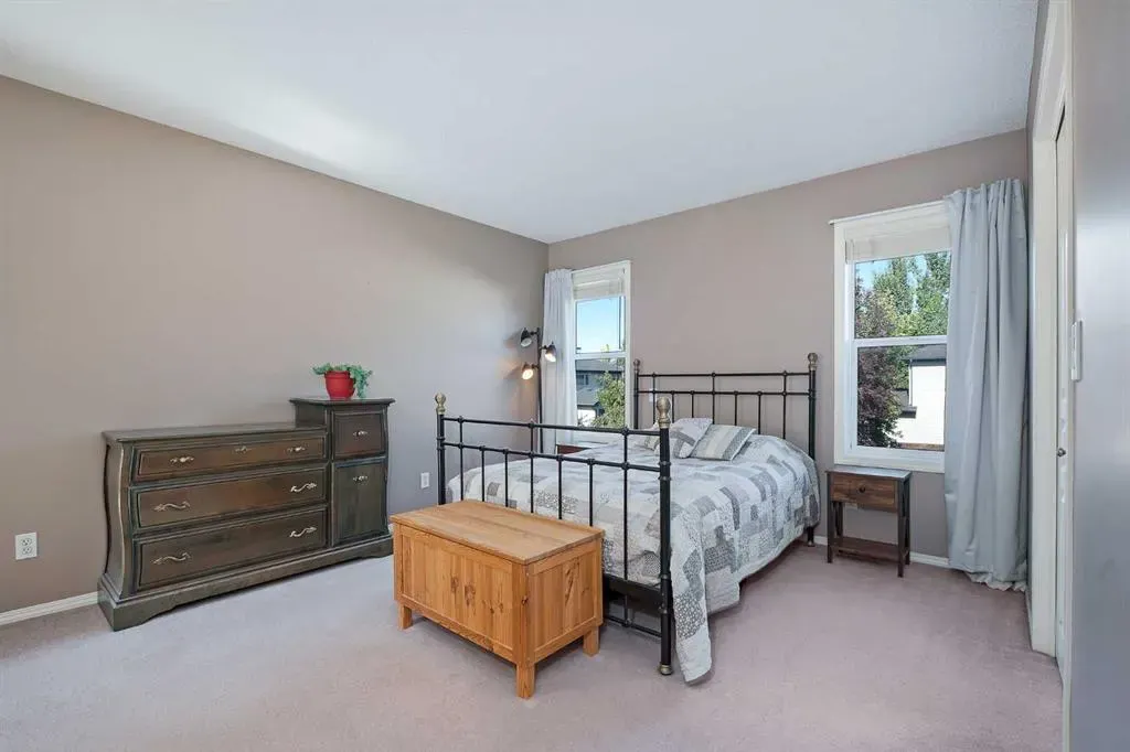 18 Tuscany Ravine Terrace NW