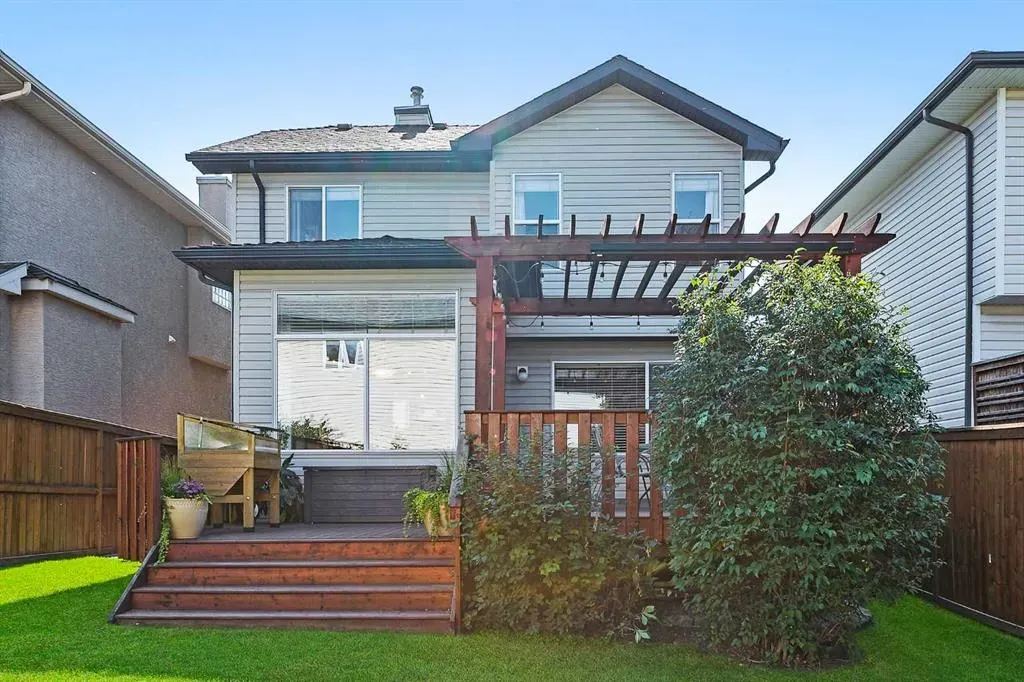 18 Tuscany Ravine Terrace NW
