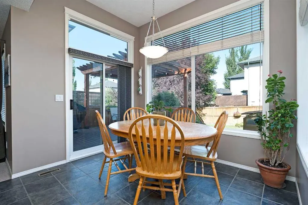 18 Tuscany Ravine Terrace NW