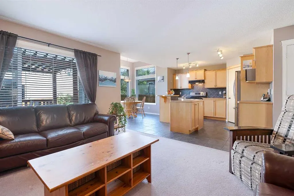 18 Tuscany Ravine Terrace NW