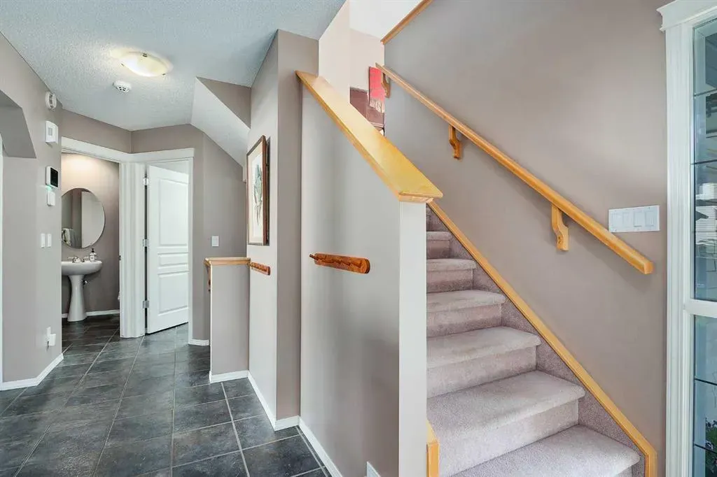 18 Tuscany Ravine Terrace NW