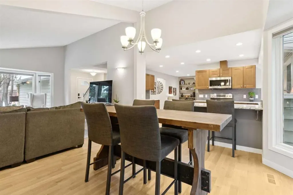 131 Deermoss Crescent SE