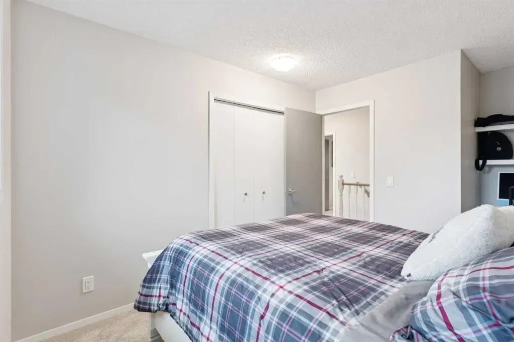 131 Deermoss Crescent SE