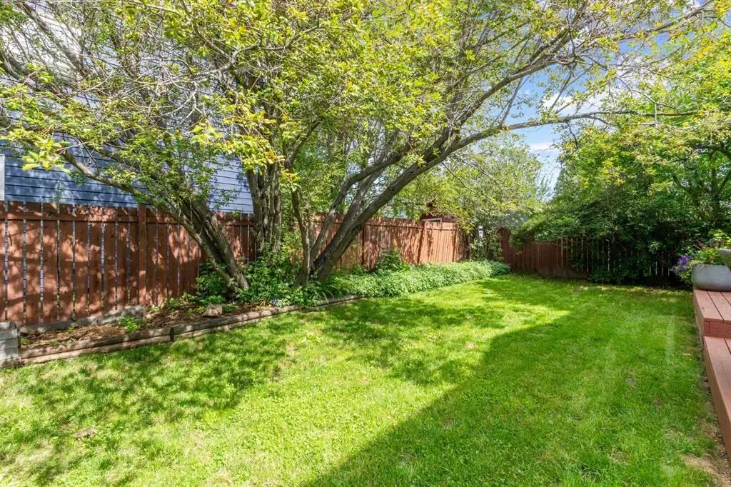 131 Deermoss Crescent SE