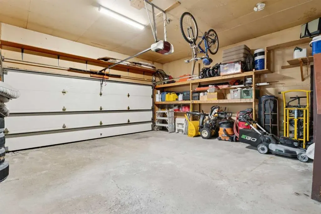 131 Deermoss Crescent SE