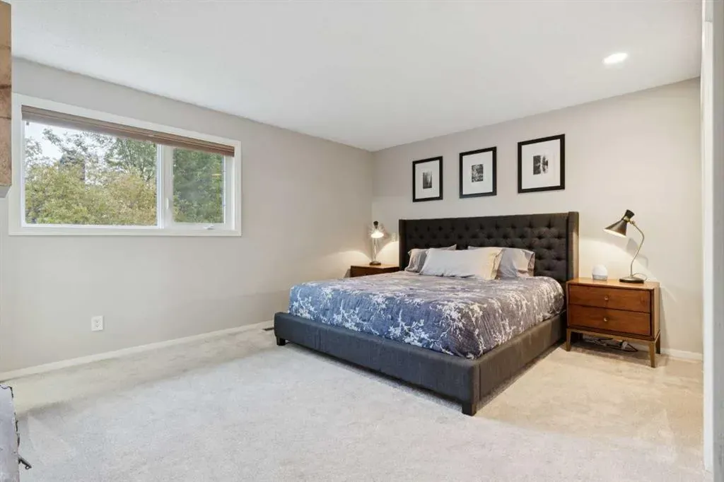 131 Deermoss Crescent SE