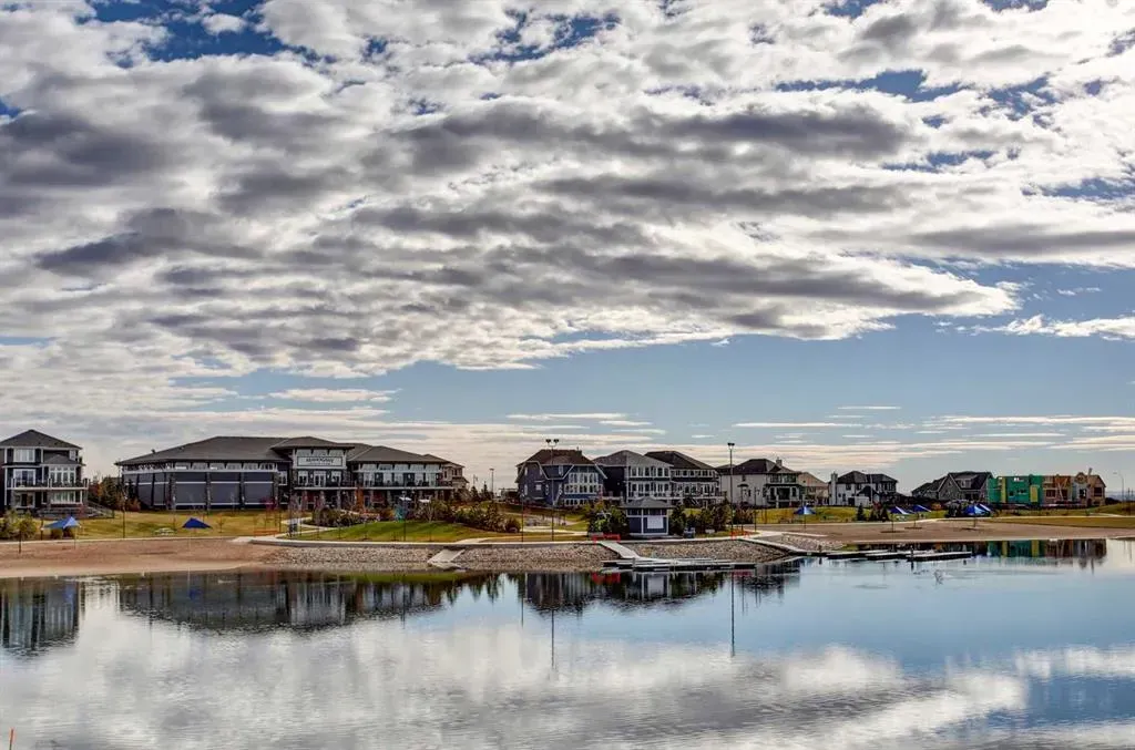 135 Mahogany Parade SE, #105