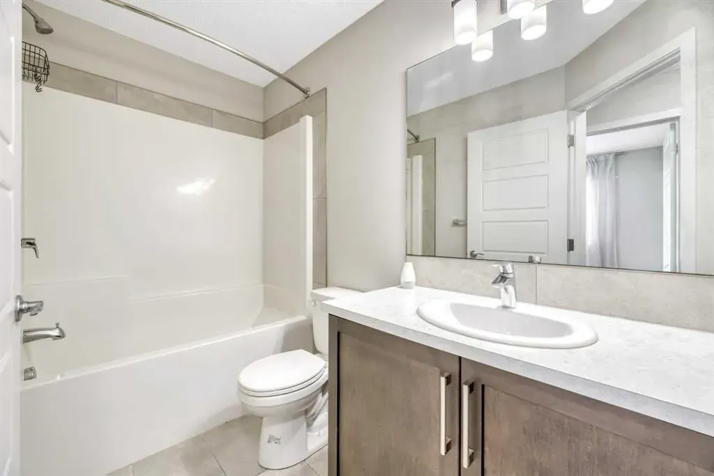32 Red Embers Parade NE, #104