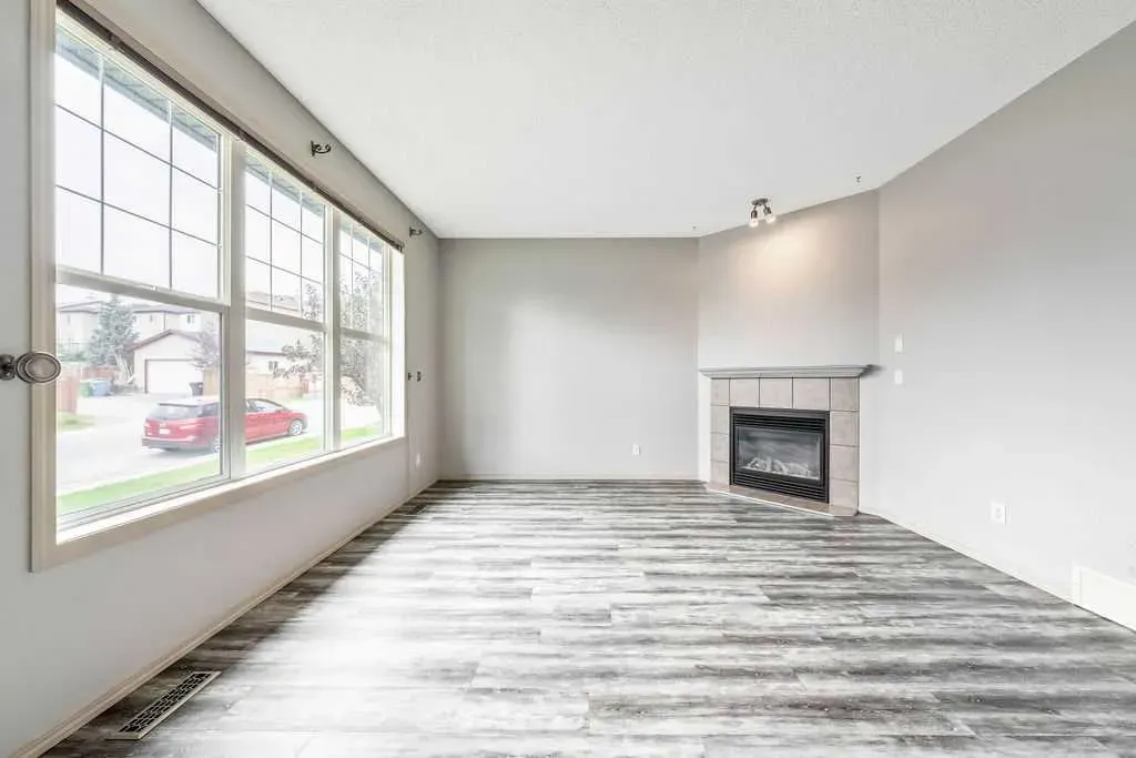 56 Covemeadow Road NE