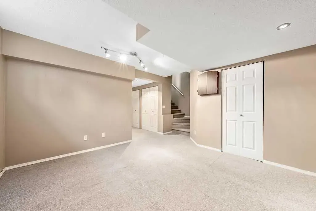 56 Covemeadow Road NE