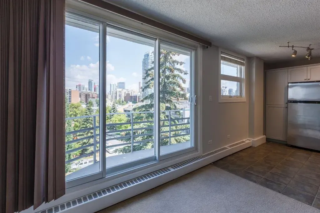 1027 Cameron Avenue SW, #610