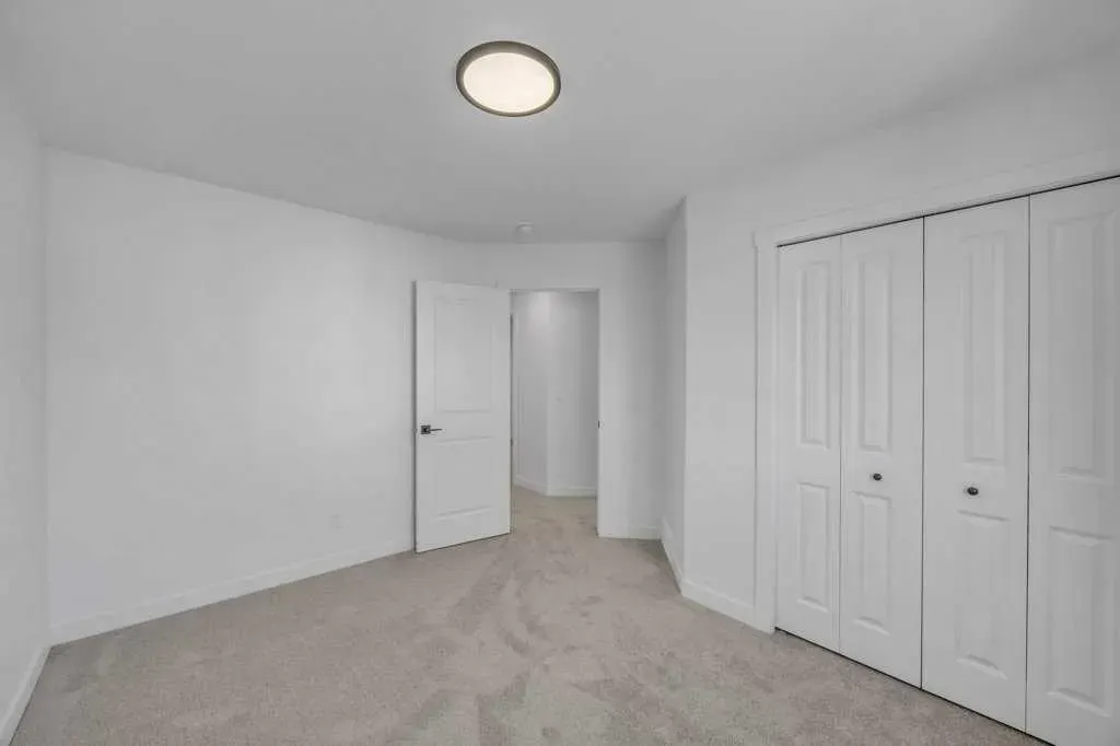42 Homestead Common NE