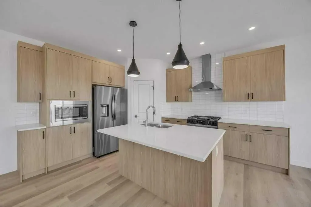 42 Homestead Common NE