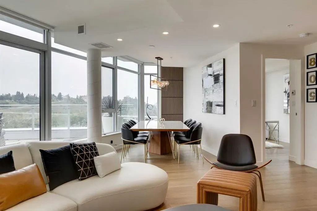108 2 Street SW, #802