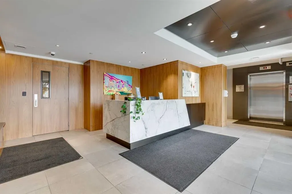 108 2 Street SW, #802