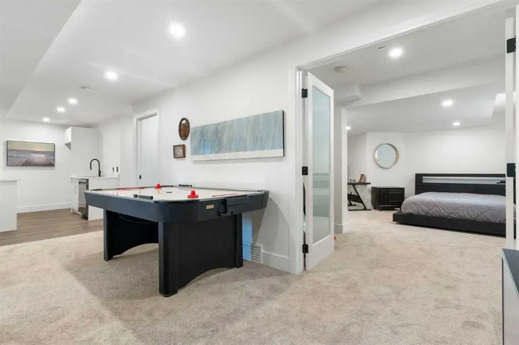 108 Citadel Park NW